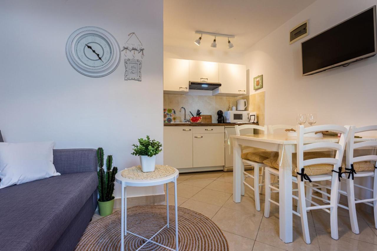 Apartment Magnolia Šilo Exteriér fotografie